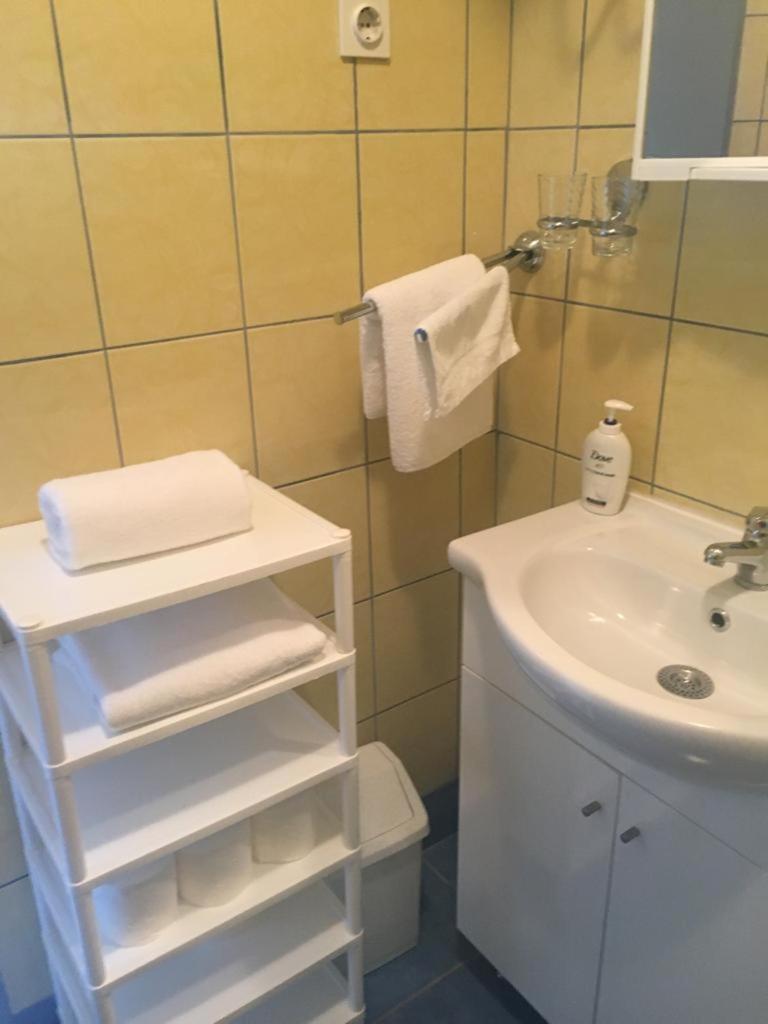 Apartament Smilje Seline Zewnętrze zdjęcie