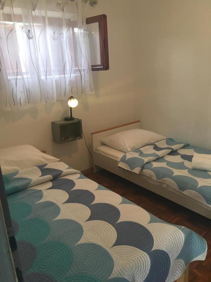 Apartament Smilje Seline Zewnętrze zdjęcie
